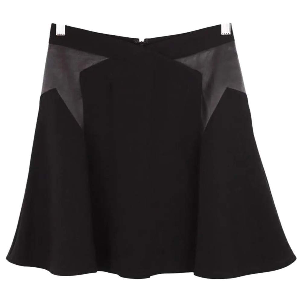 THE KOOPLES Black Faux Leather Star Grunge Whimisgoth Skirt Size Medium VGUC